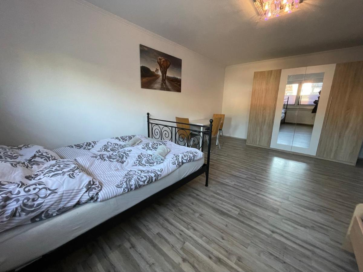 Апартаменты Schoene Zentrale Zimmer In Вильгельмсхафен Экстерьер фото