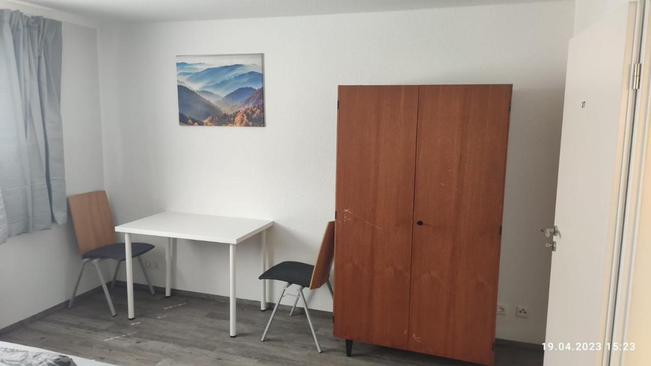 Апартаменты Schoene Zentrale Zimmer In Вильгельмсхафен Экстерьер фото
