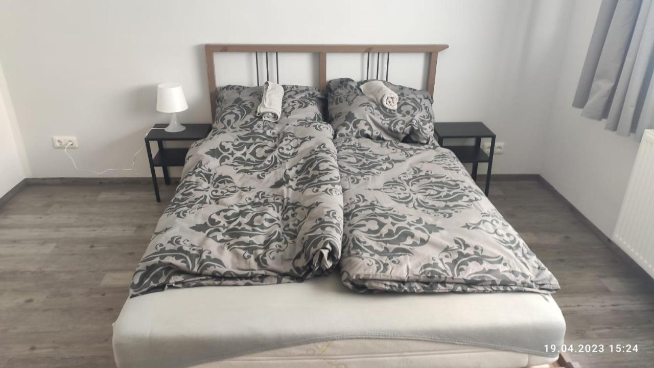 Апартаменты Schoene Zentrale Zimmer In Вильгельмсхафен Экстерьер фото